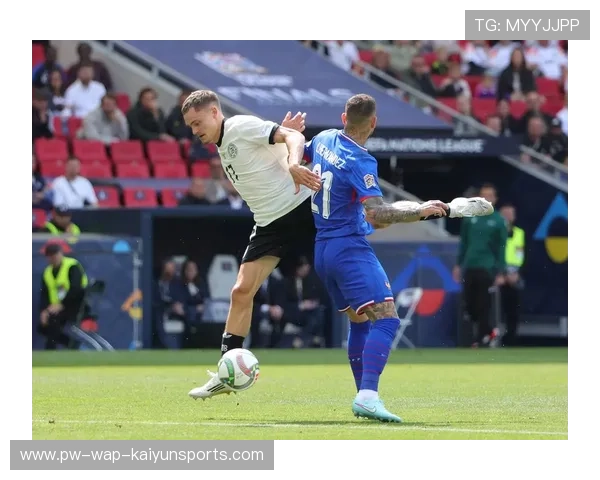 勒沃库森节奏切换迅速,维尔茨贴地打门成为亮点
